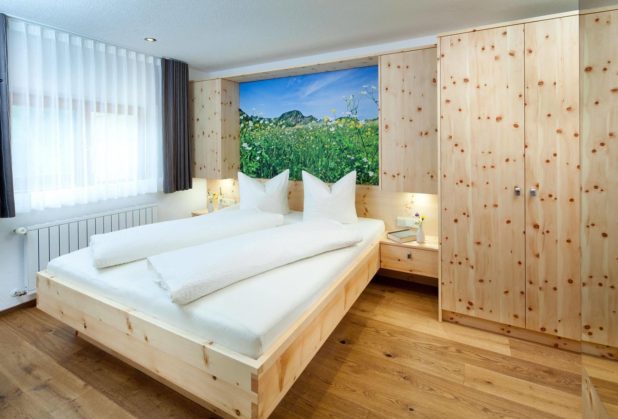 Aparthotel Brunnenhof Damuels Dış mekan fotoğraf